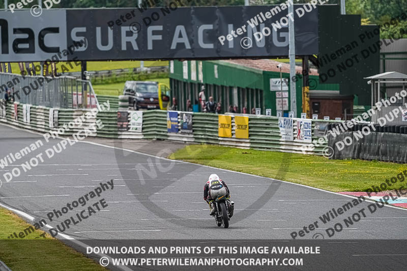 enduro digital images;event digital images;eventdigitalimages;mallory park;mallory park photographs;mallory park trackday;mallory park trackday photographs;no limits trackdays;peter wileman photography;racing digital images;trackday digital images;trackday photos